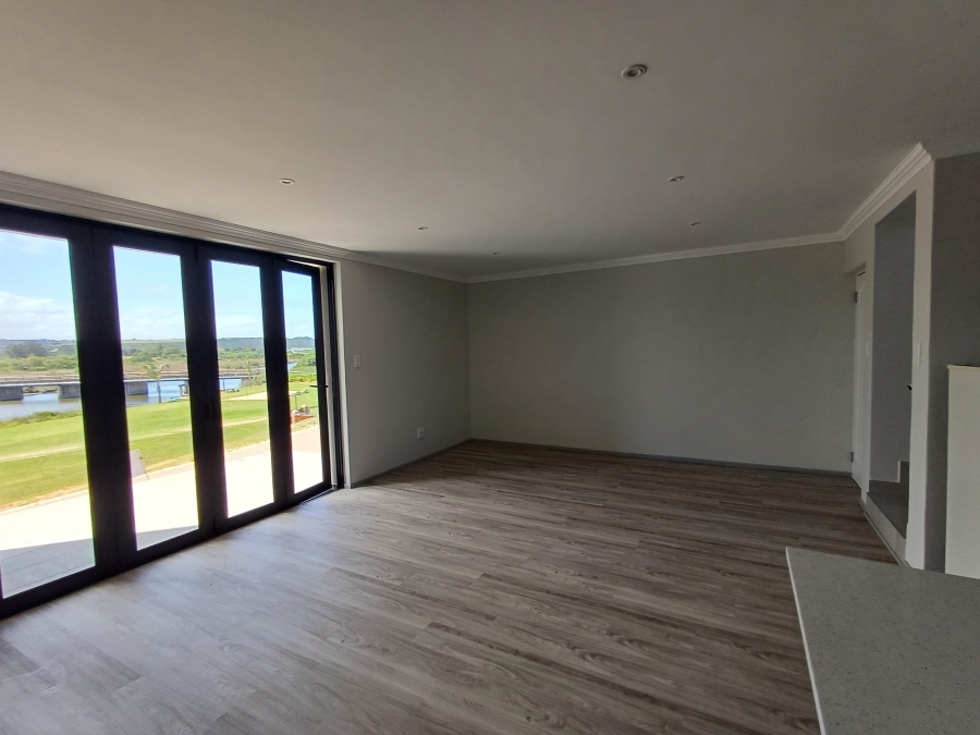 3 Bedroom Property for Sale in Hartenbos Heuwels Western Cape